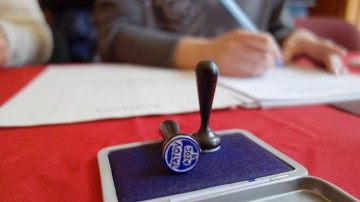 3 zile până la încheierea perioadei de înscriere în Registrul electoral a cetățenilor români din străinătate